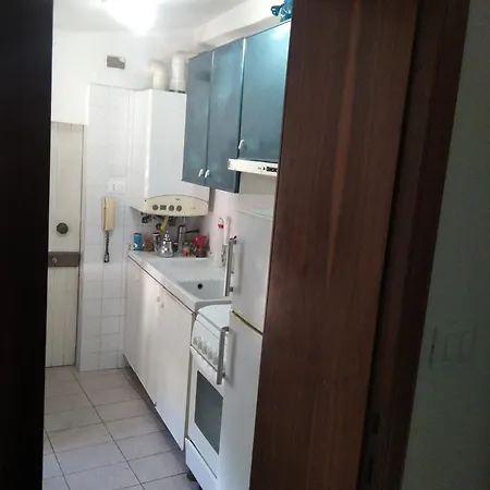 Romhaus Apartman *